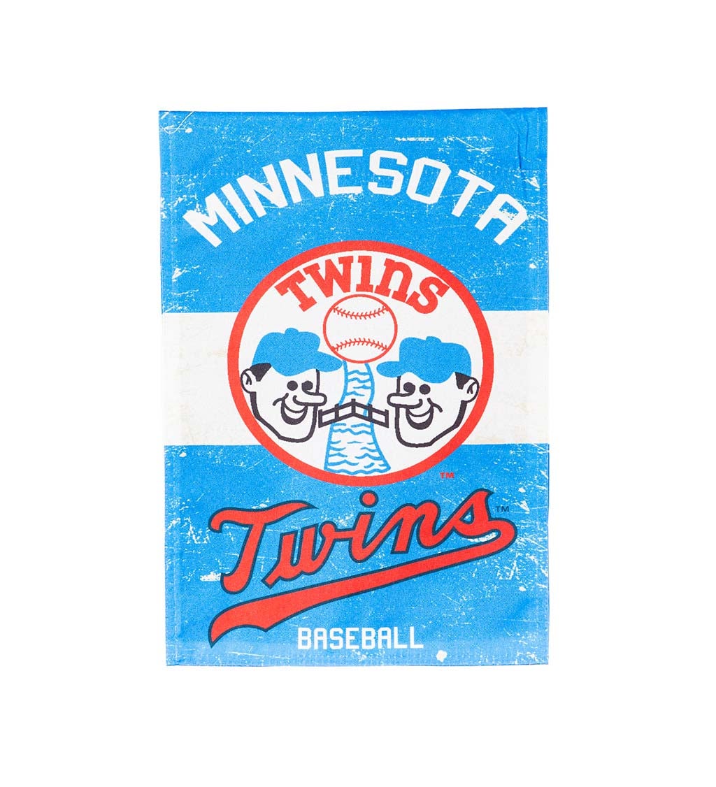 Minnesota Twins Vintage Linen Garden Flag