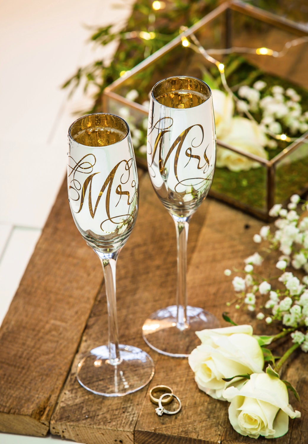 Mr.&Mrs. Silver Metallic Champagne Flutes, Set of 2