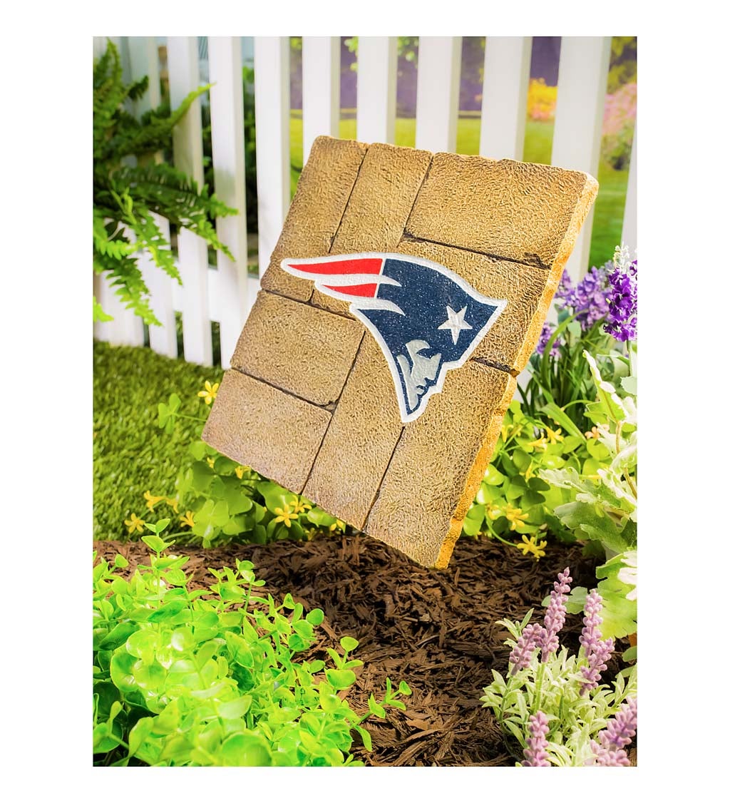 New England Patriots, Garden Stone